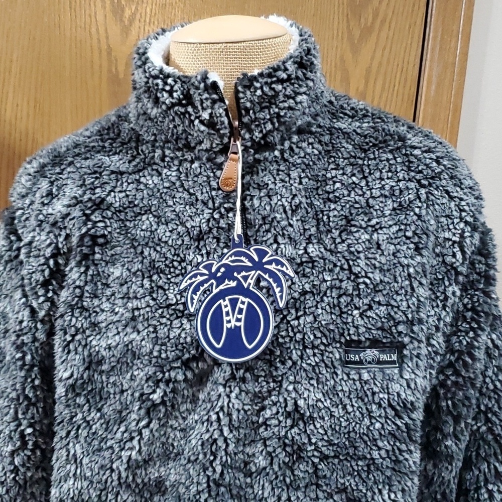 USA Palm NWT reversible sherpa pullover 1/4 zip grey/white